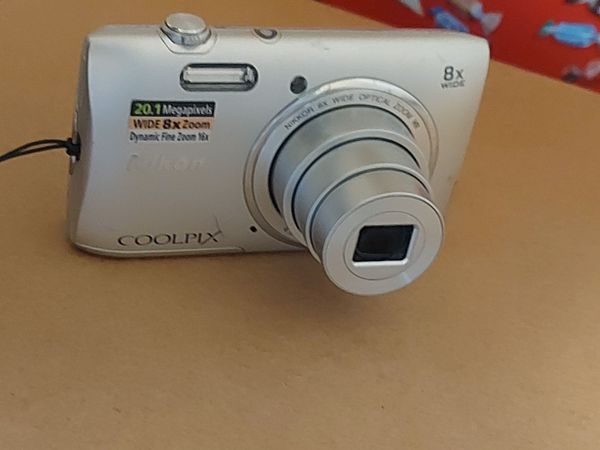 Nikon Coolpix S3600, 8 x wide Zoom, 20.1 MP Camera - Main image