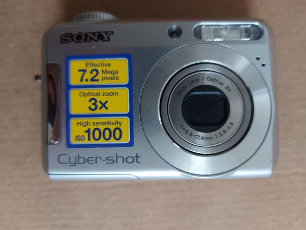 Sony Cyber-Shot Camera, Model DSC-S650, 7.2 MP - Main image