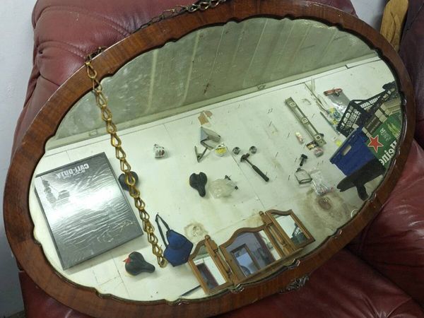 Antique oval mirror with original hanging chain - Main image