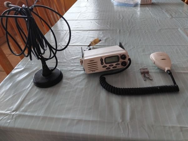 Vhf radio - Main image