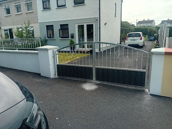 Gates - Main image