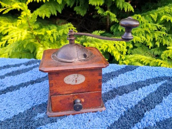 Old coffee grinder postage possible - Main image