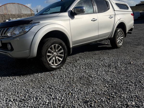 2017 Mitsubishi L200 - Main image