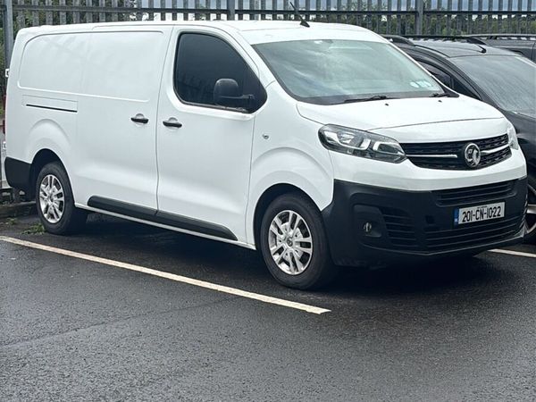 2020 2.0 Opel vivario - Main image
