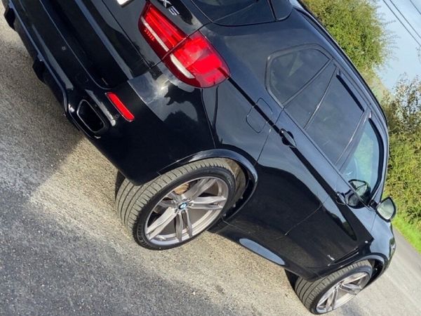 BMW X5 - Main image
