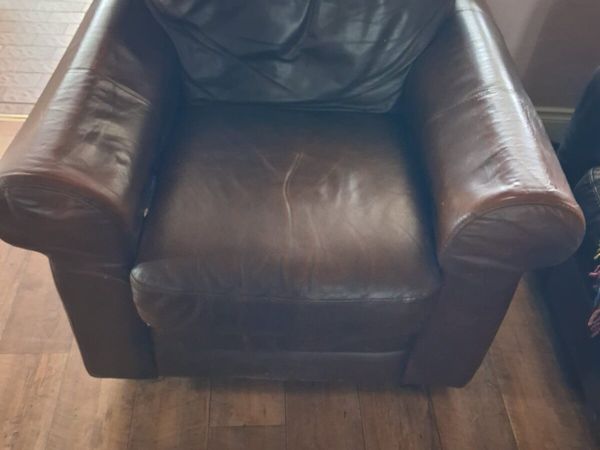 Two one seated sofas - Main image