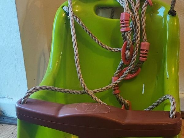 Children's Swing Set with Toddler Seat – Good Cond - Main image
