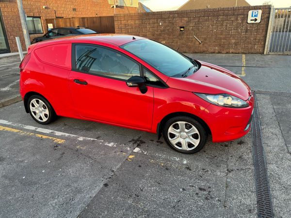 2012 ford fiesta commercial - Main image