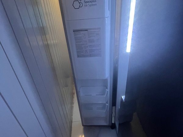 Fridge freezer for sale in Cork for €400 on DoneDeal