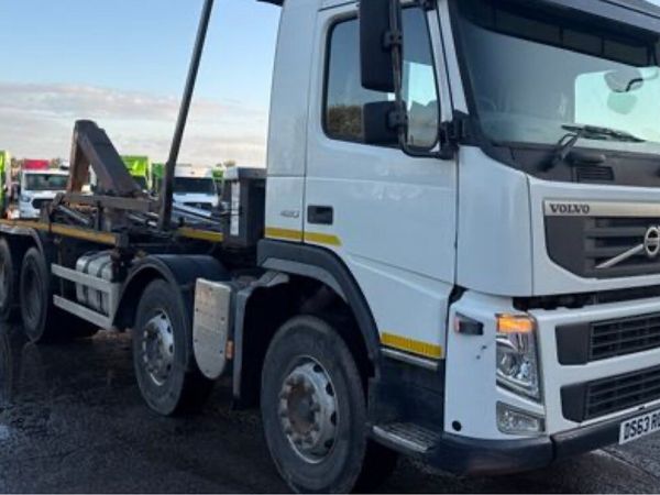 Volvo fm 8x4 hook loader - Main image