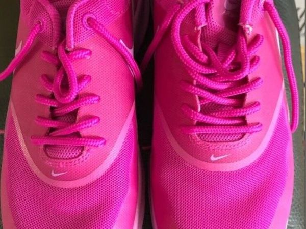 Ladies / Girls  bike trainers size 3.5 €15 - Main image
