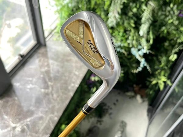 thentic Honma Beres 4-Star Red Horse Men’s #7 Iron - Main image