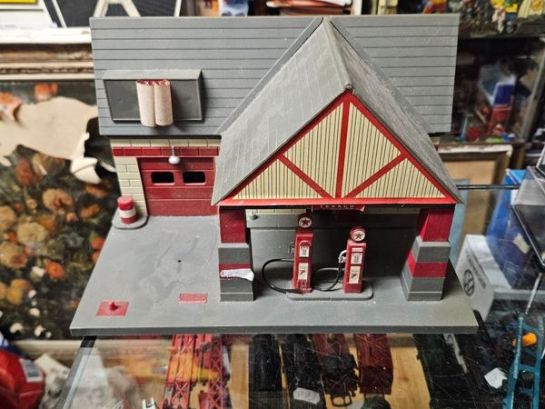 Corgi Texaco Garage - Main image