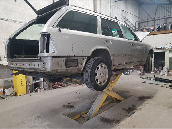 Mercedes parts w123 w124 w201 w112 w113 w114 - Main image