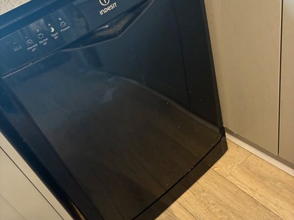 Freestanding dishwasher - Main image