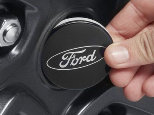Black Ford centre caps - FREE POST - Main image