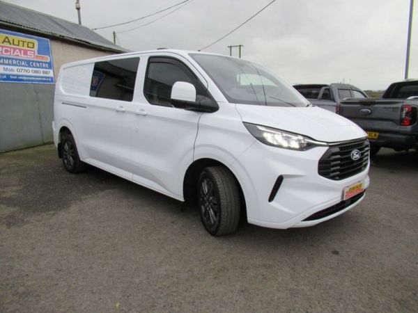 2.0 320  Limited Crew Van(170 ps) Auto Double Cab - Main image
