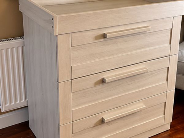 Mamas & Papas Atlas Nursery Furniture Set – Wardro - Main image