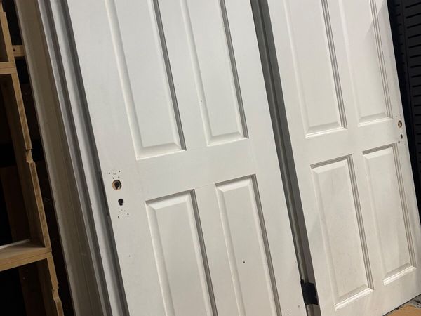 Solid wooden doors - Main image