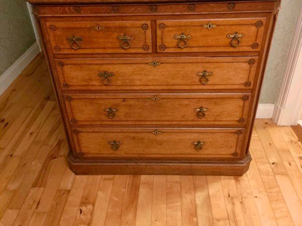 19th-century antique chest of drawers - Main image