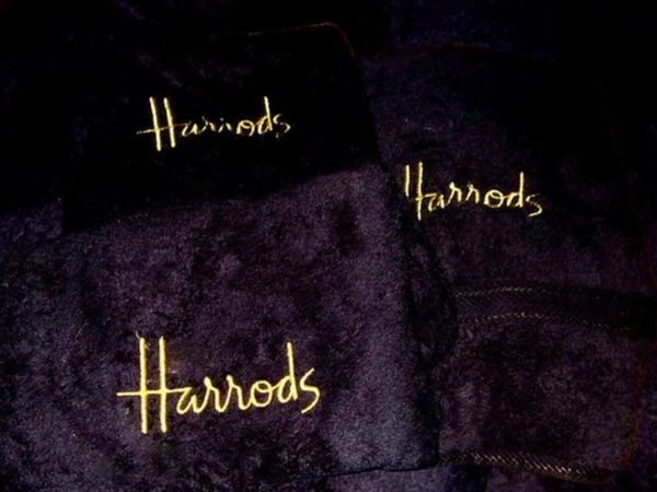 BNWT Authentic Harrods Luxury Towels - Set of 4 - Main image