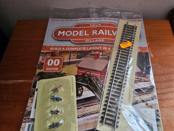 Hornby OO Gauge People - Main image