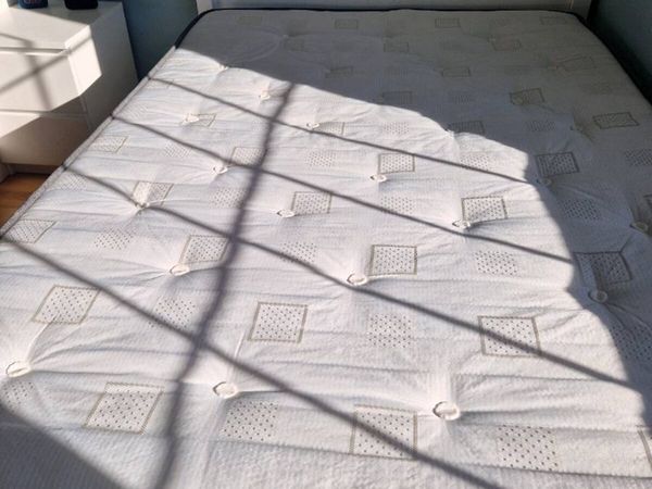 Double Bed - Main image