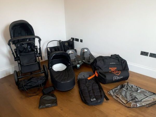 Cybex Priam Complete System – 2no ISOFIX bases - Main image