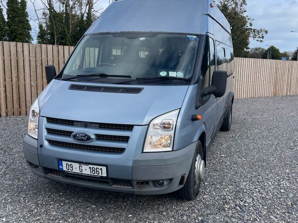 Mini bus - Main image