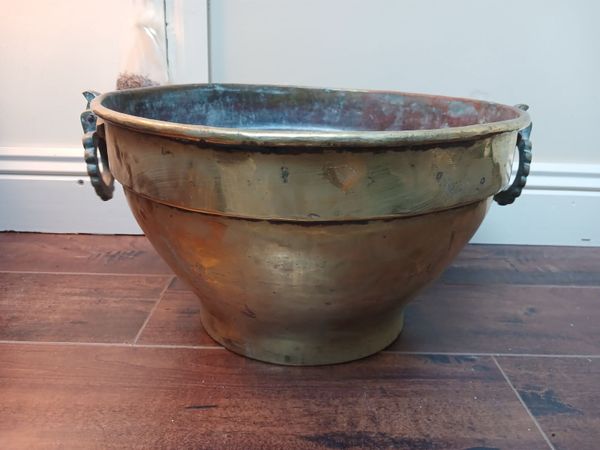 Brass bowl - Main image