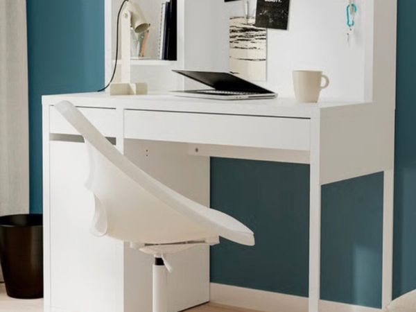 Office desk with shelving unit - Main image