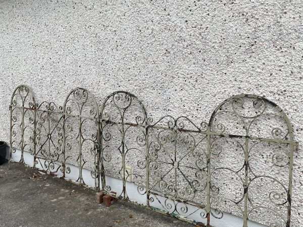 Gates - Main image