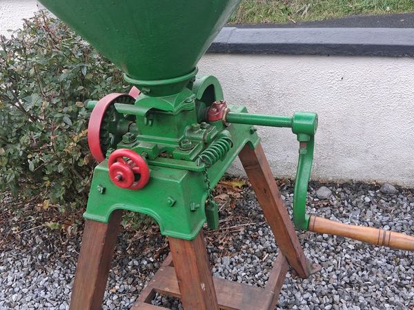 Vintage farm machinery - Main image