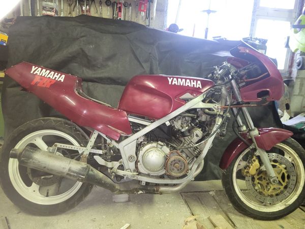 Yamaha fzr 250 - Main image