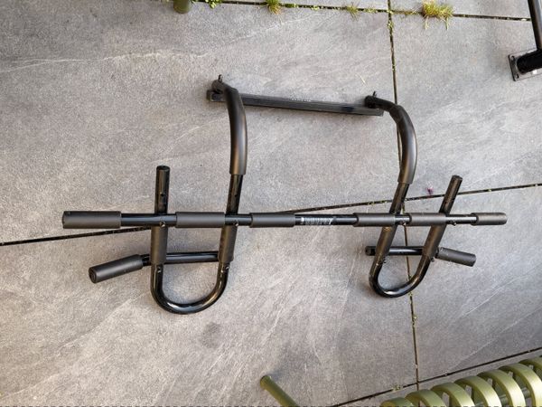 Pull up bar - Main image