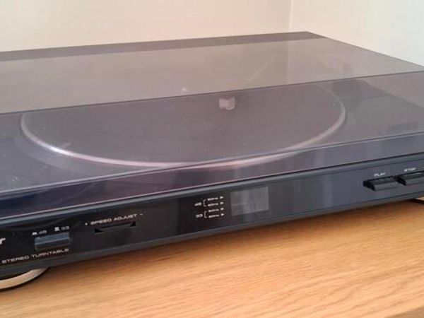 Pioneer PL-990 Turntable - Main image