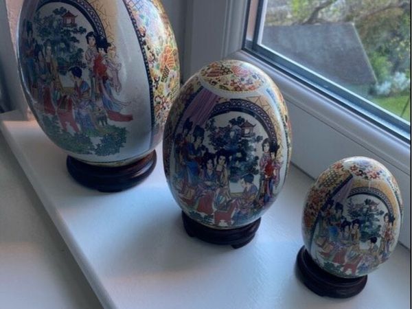 Vintage Chinese Eggs Porcelain Set - Main image