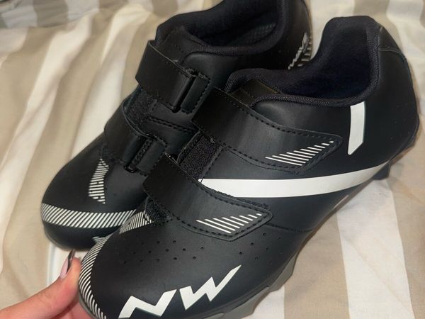 Cycling shoes - Main image