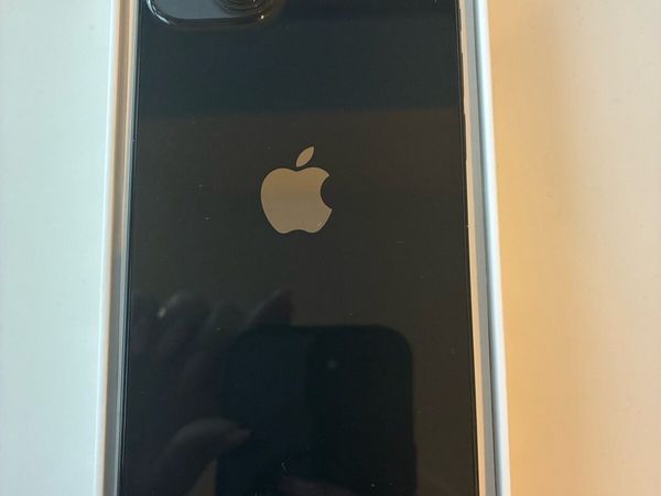 iPhone 13 - Main image