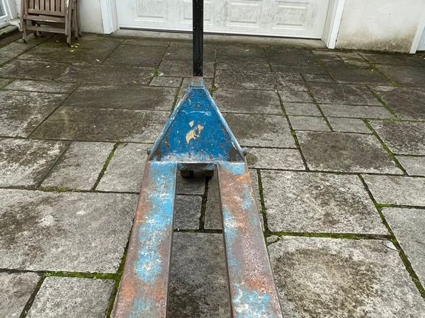 Pallet Truck - Main image