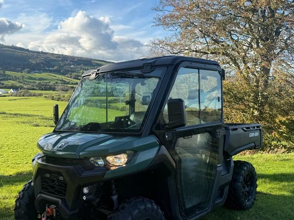 2023 Can am Traxter HD7 - Main image