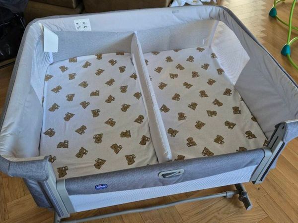 Chicco
Chicco Next2Me Twins Bedside Crib Magnet - Main image