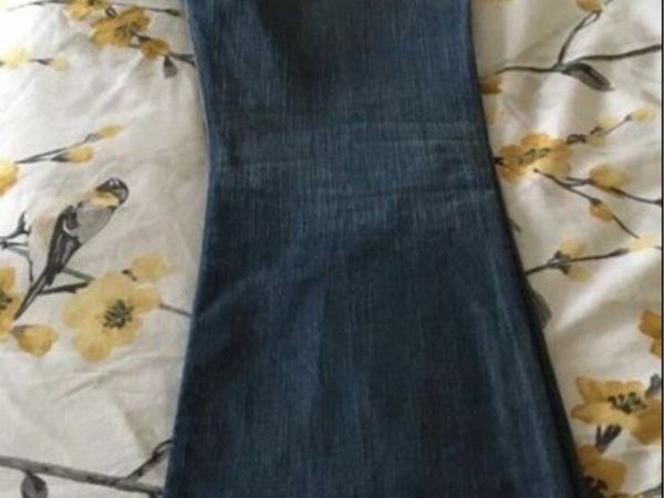 Ladies Tommy Hilfiger jeans W30” x L32” €20 - Main image