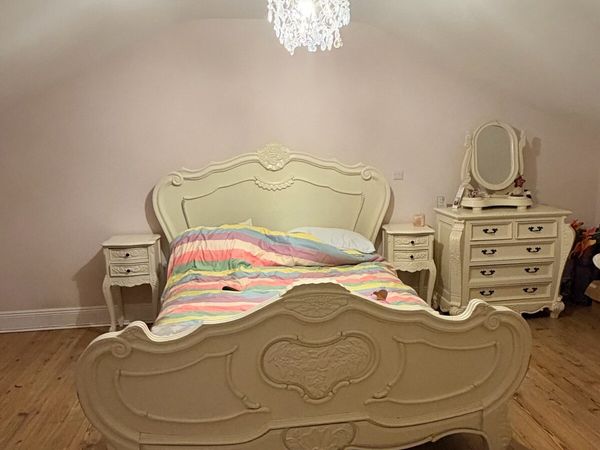 bedroom furniture - Main image