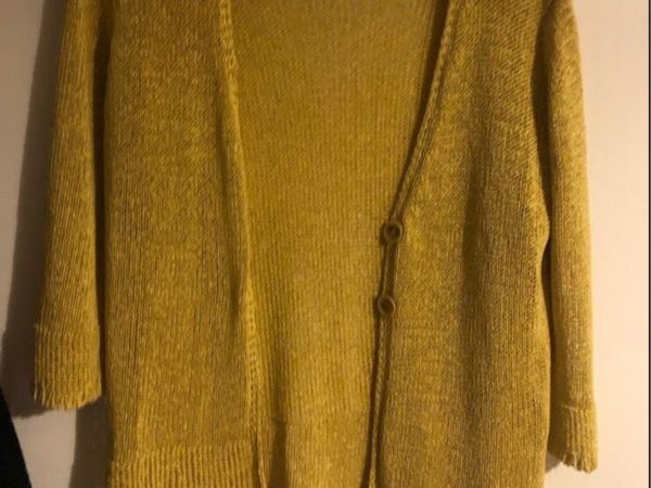 Ladies stunning cardigan size XL €10 - Main image
