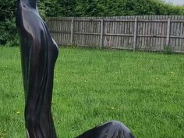 "Serene Geisha" sculpture - Main image