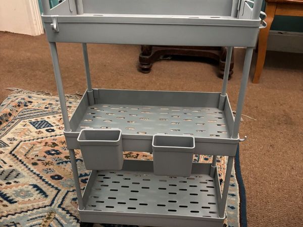 Small plastic trolly - Main image