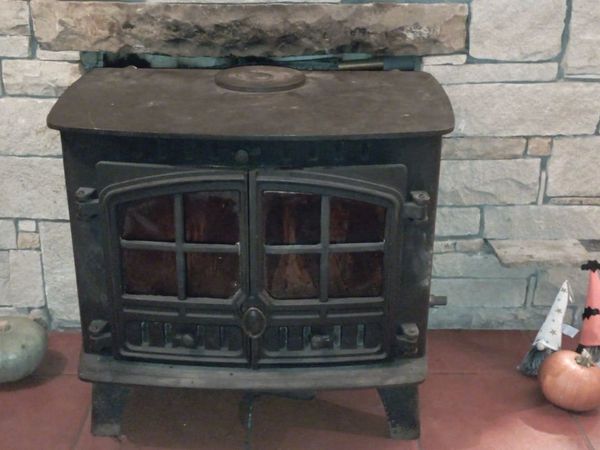 Heavy duty, Hunter herald stove for sale. - Main image
