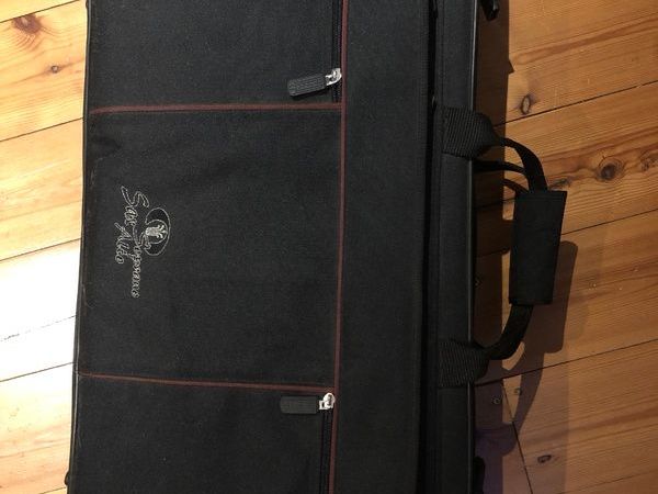 Alto/soprano double saxophone case. - Main image