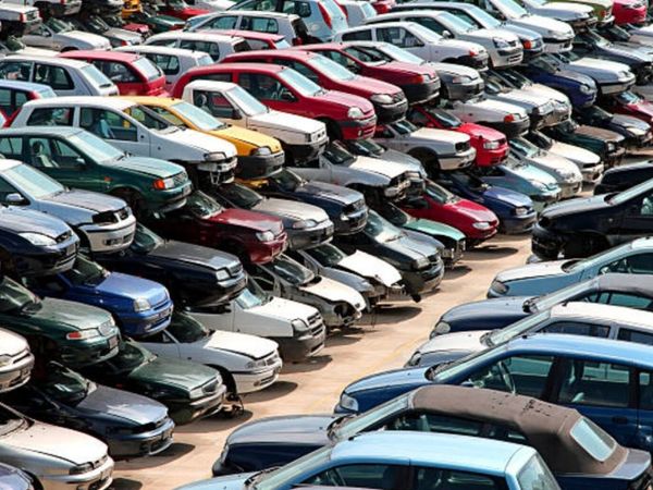 Massive cars scrap yard - Main image